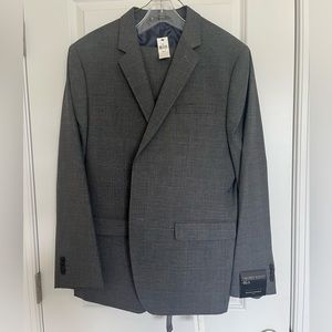 Men’s Banana Republic Suit
